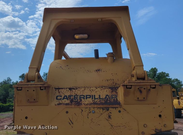 image for item DW5017 1984 Caterpillar  D7G dozer