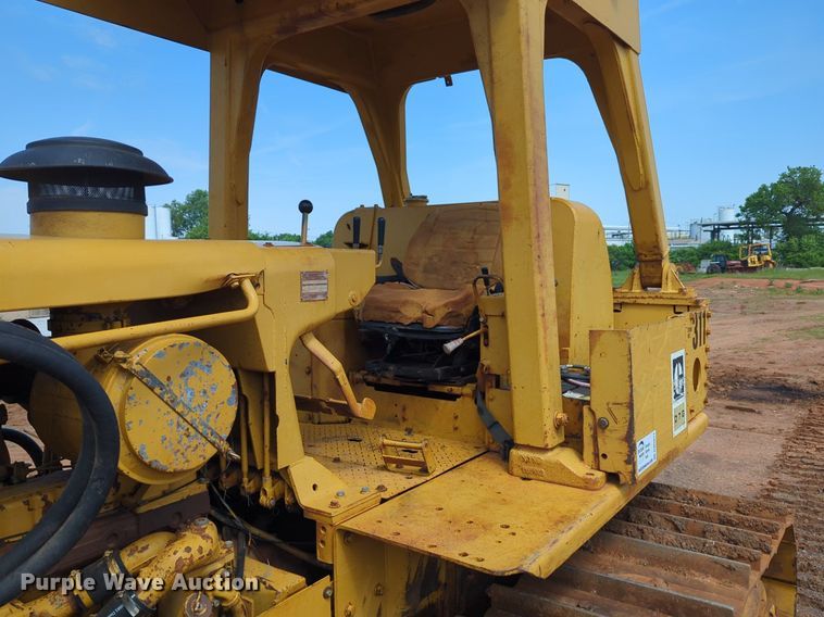 image for item DW5017 1984 Caterpillar  D7G dozer