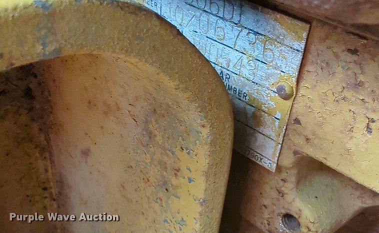 image for item DW5017 1984 Caterpillar  D7G dozer