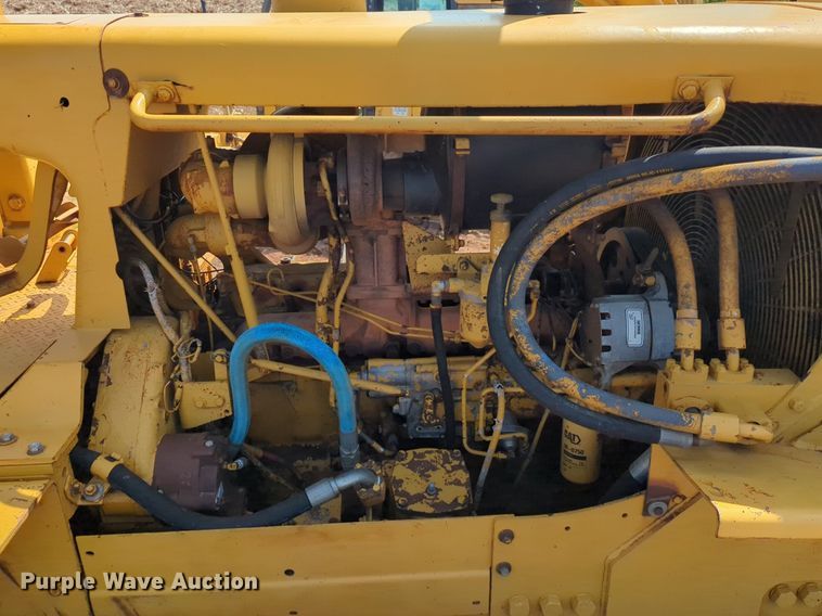 image for item DW5017 1984 Caterpillar  D7G dozer