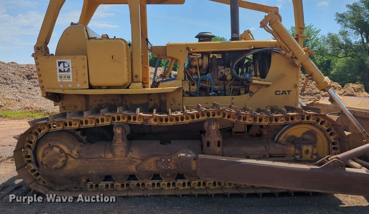 image for item DW5017 1984 Caterpillar  D7G dozer
