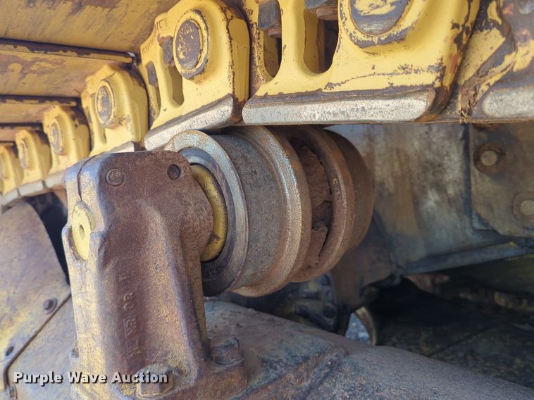 image for item DW5017 1984 Caterpillar  D7G dozer