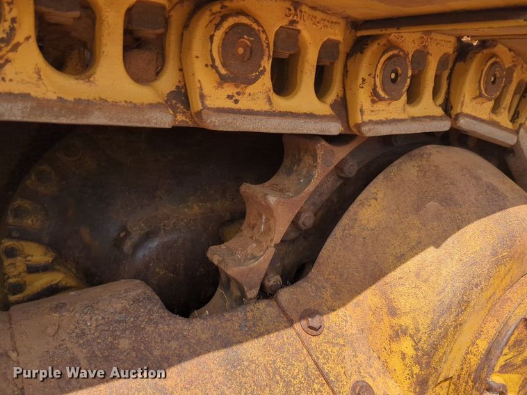 image for item DW5017 1984 Caterpillar  D7G dozer
