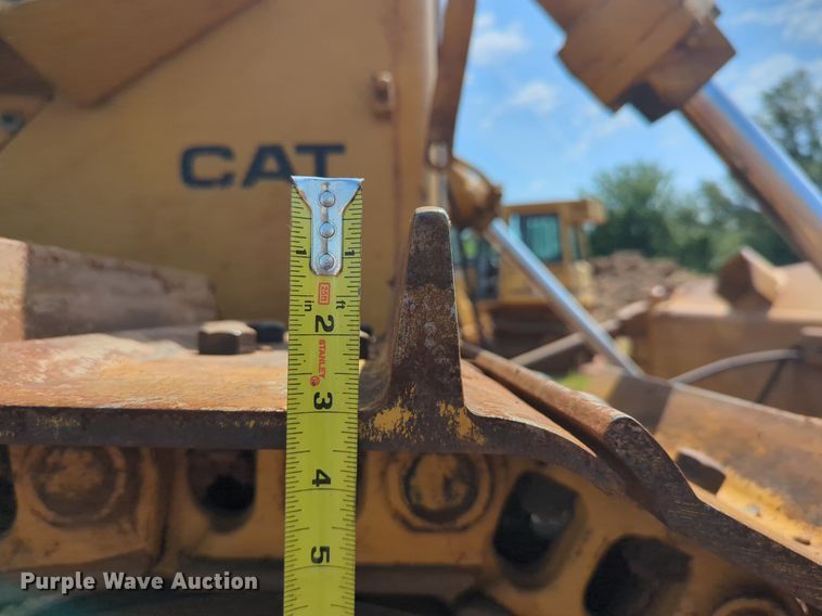 image for item DW5017 1984 Caterpillar  D7G dozer