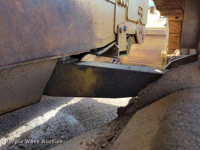 image for item DW5017 1984 Caterpillar  D7G dozer
