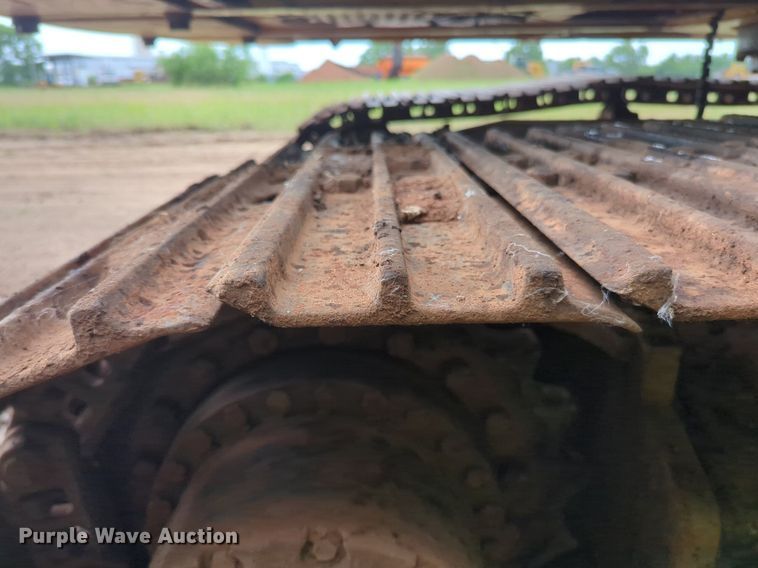 image for item DW5019 2008 John Deere 200D excavator