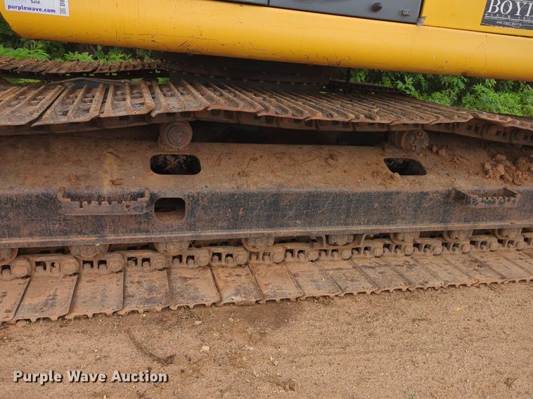 image for item DW5019 2008 John Deere 200D excavator