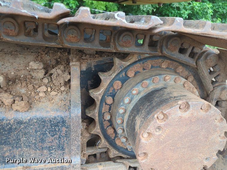 image for item DW5019 2008 John Deere 200D excavator