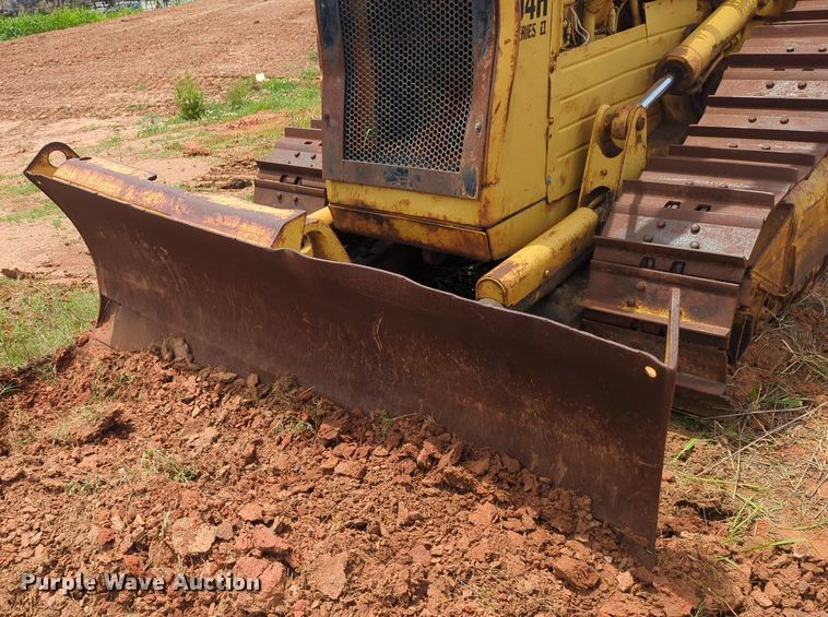 image for item DW5020 1986 Caterpillar  D4H dozer