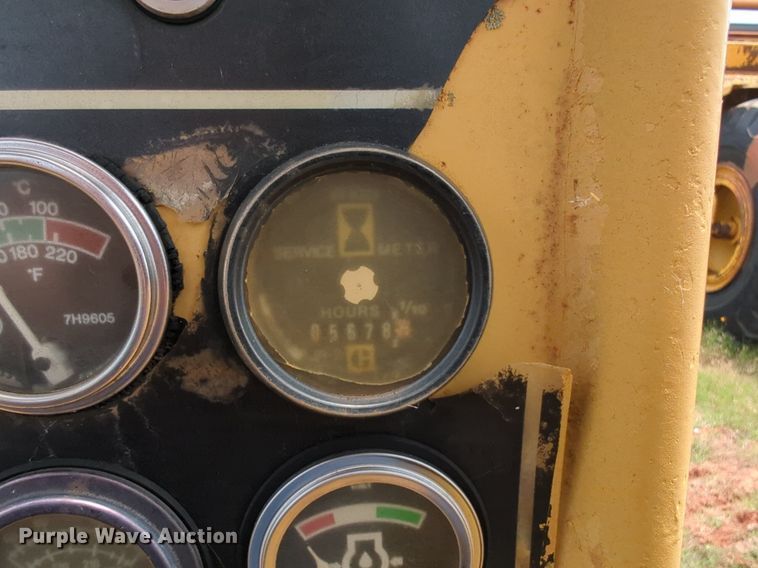 image for item DW5020 1986 Caterpillar  D4H dozer