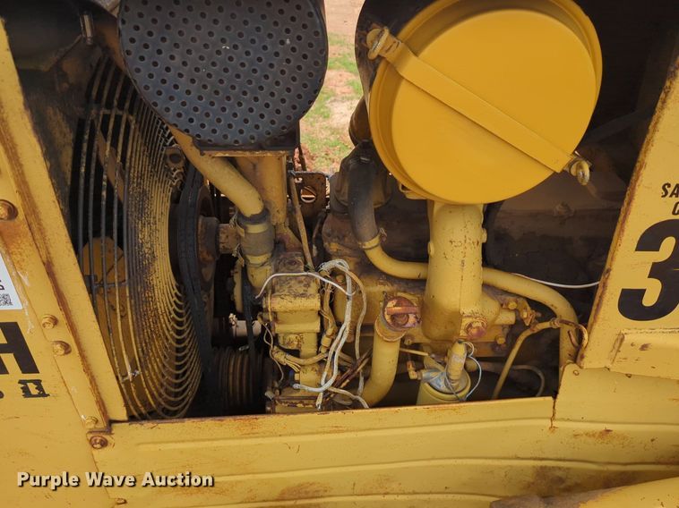 image for item DW5020 1986 Caterpillar  D4H dozer