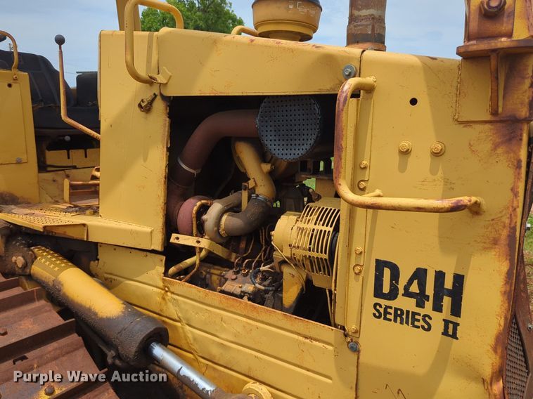 image for item DW5020 1986 Caterpillar  D4H dozer