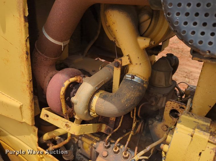 image for item DW5020 1986 Caterpillar  D4H dozer