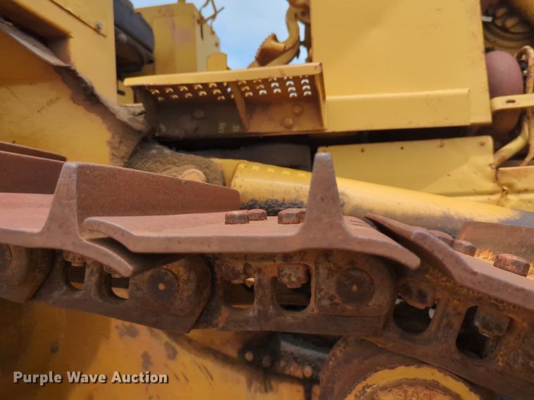 image for item DW5020 1986 Caterpillar  D4H dozer