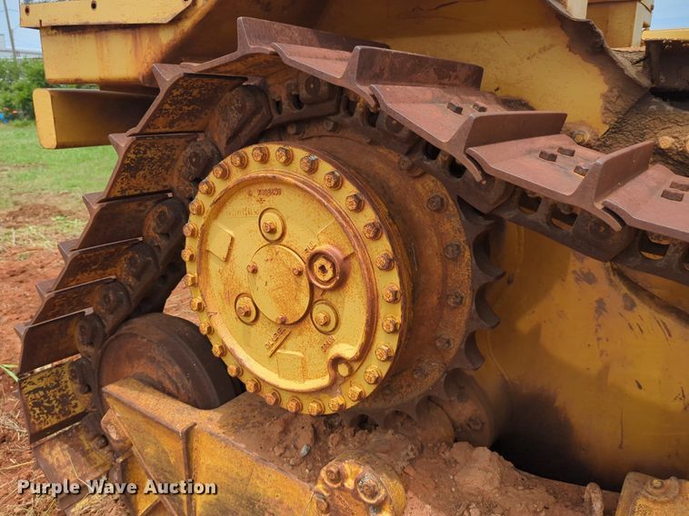 image for item DW5020 1986 Caterpillar  D4H dozer