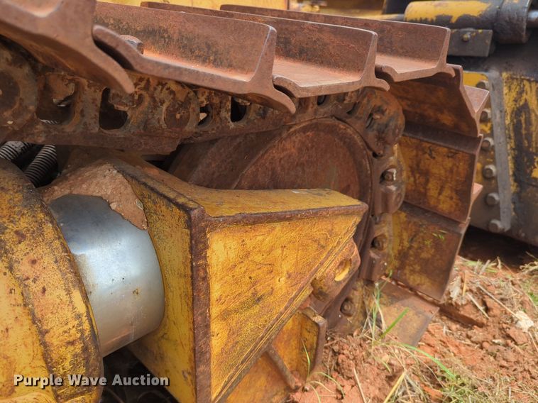 image for item DW5020 1986 Caterpillar  D4H dozer