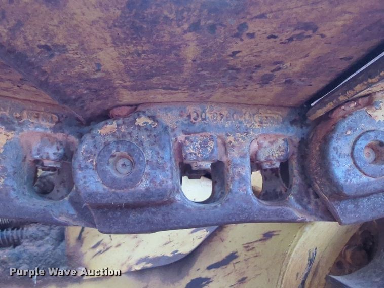 image for item DW5020 1986 Caterpillar  D4H dozer