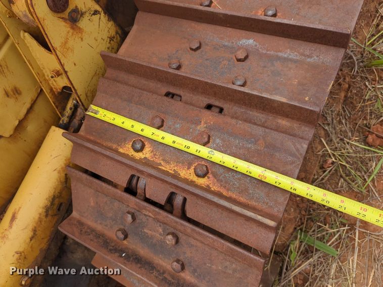 image for item DW5020 1986 Caterpillar  D4H dozer