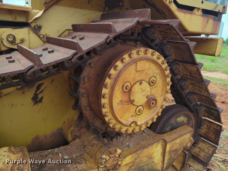 image for item DW5020 1986 Caterpillar  D4H dozer