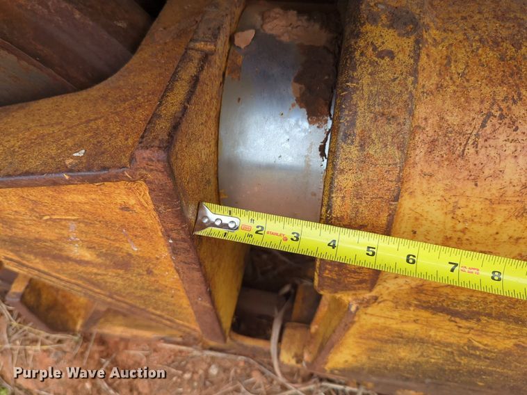 image for item DW5020 1986 Caterpillar  D4H dozer