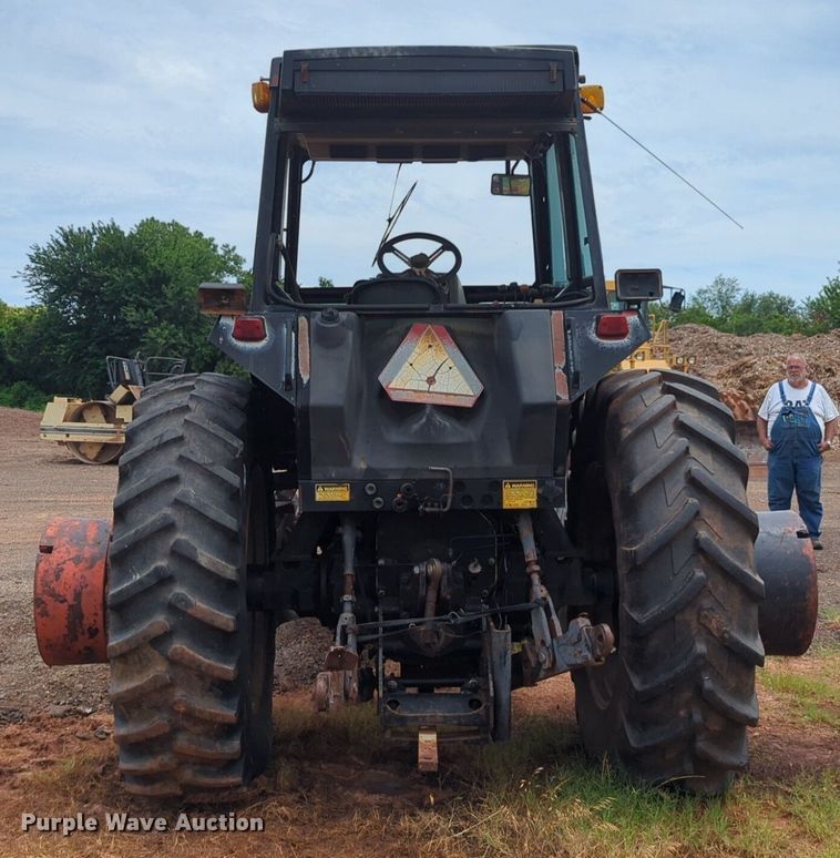 image for item DW5021 1989 Case IH 2096 tractor