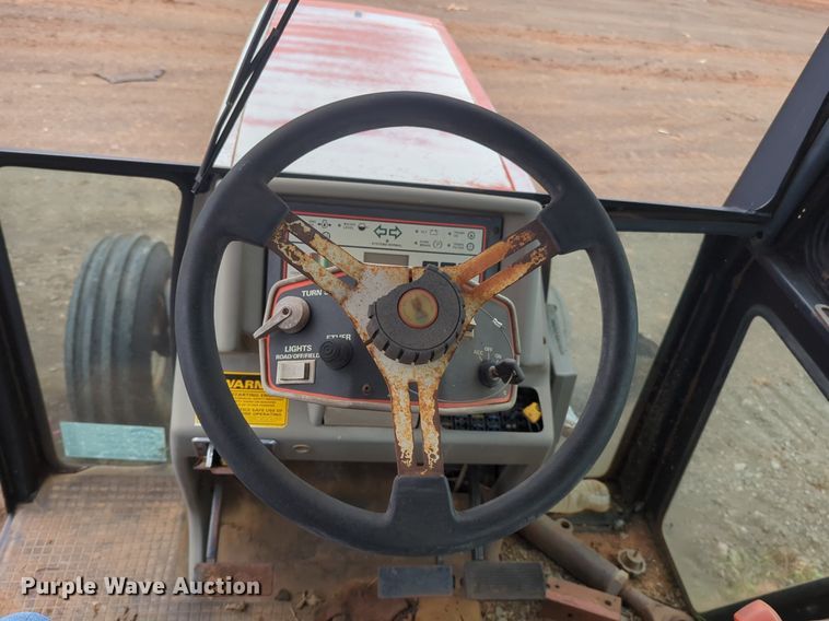 image for item DW5021 1989 Case IH 2096 tractor