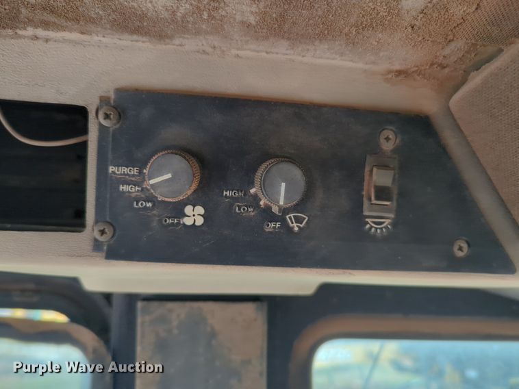 image for item DW5021 1989 Case IH 2096 tractor