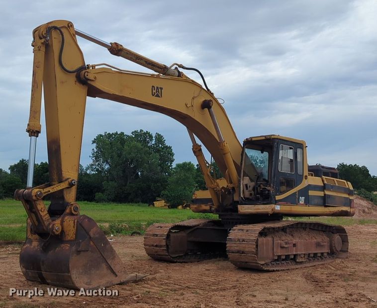 image for item DW5024 1995 Caterpillar 330 excavator