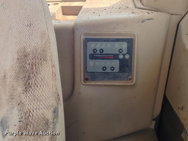 image for item DW5024 1995 Caterpillar 330 excavator