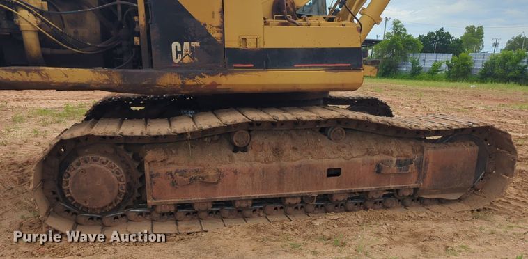 image for item DW5024 1995 Caterpillar 330 excavator