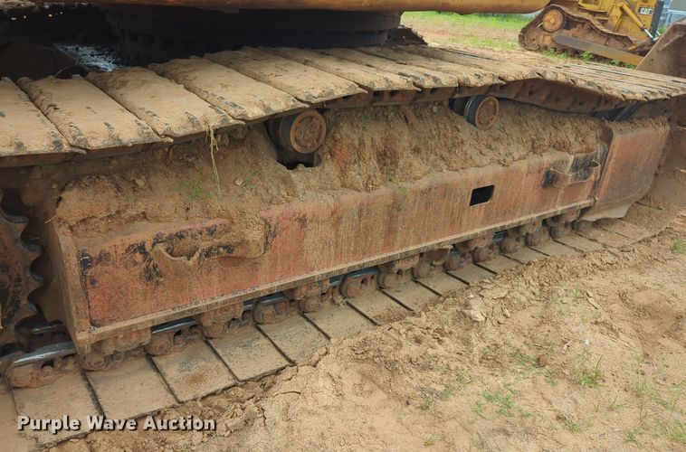 image for item DW5024 1995 Caterpillar 330 excavator