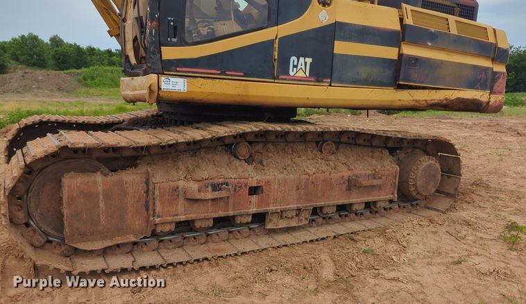 image for item DW5024 1995 Caterpillar 330 excavator