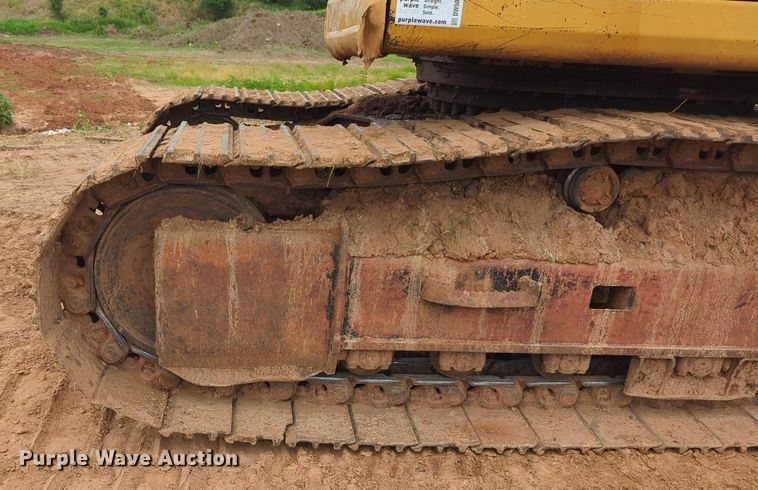 image for item DW5024 1995 Caterpillar 330 excavator