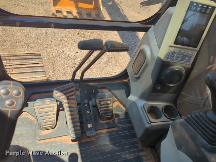 image for item DW5029 2016 Sany SY235C excavator