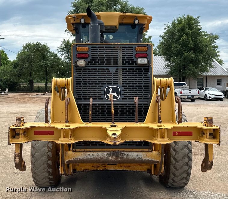 image for item DW5031 2007 John Deere 770D motor grader