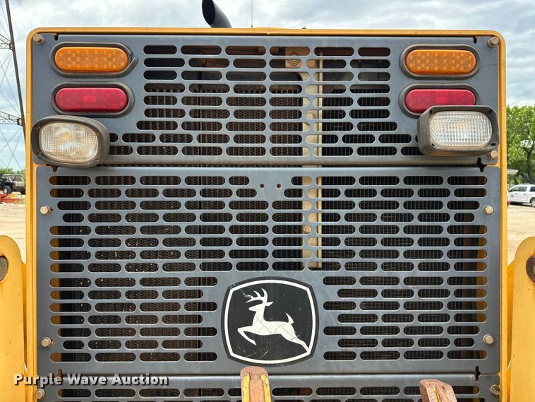 image for item DW5031 2007 John Deere 770D motor grader