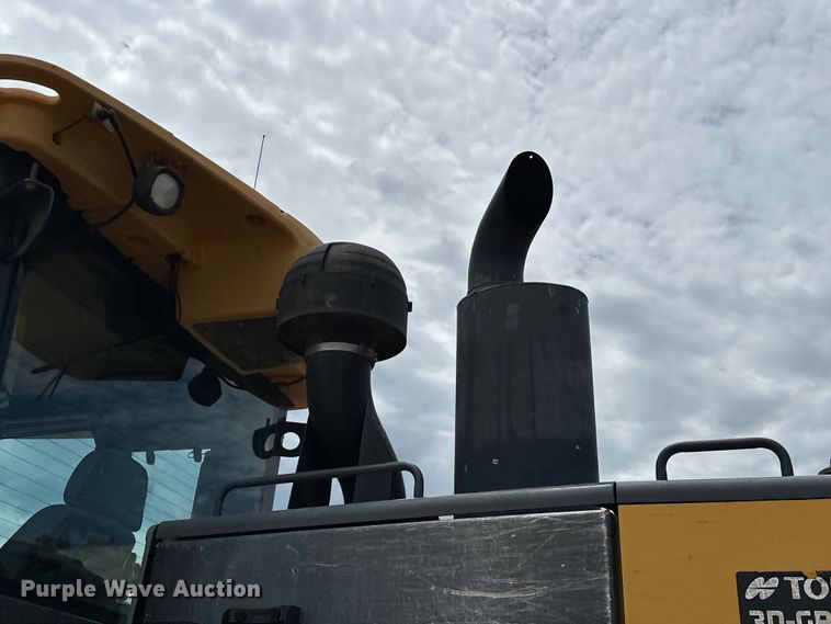 image for item DW5031 2007 John Deere 770D motor grader