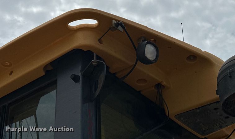 image for item DW5031 2007 John Deere 770D motor grader