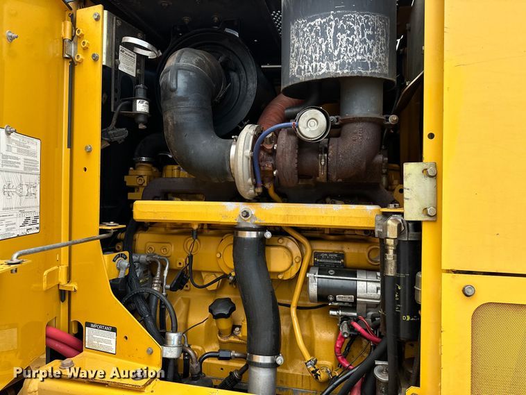 image for item DW5031 2007 John Deere 770D motor grader