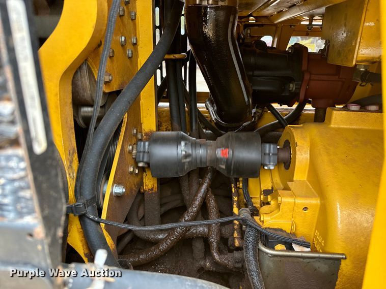 image for item DW5031 2007 John Deere 770D motor grader