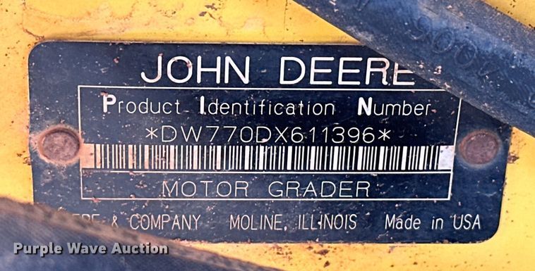 image for item DW5031 2007 John Deere 770D motor grader