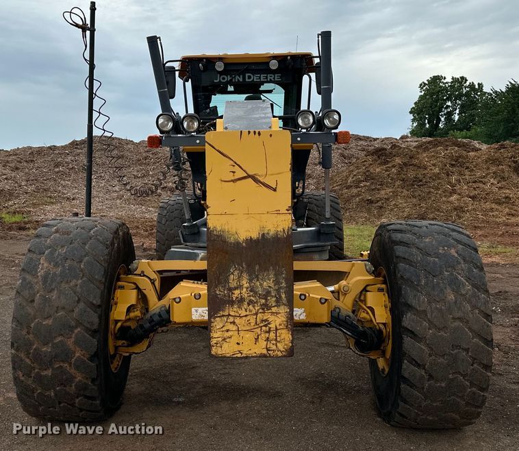 image for item DW5032 2013 John Deere 772GP motor grader