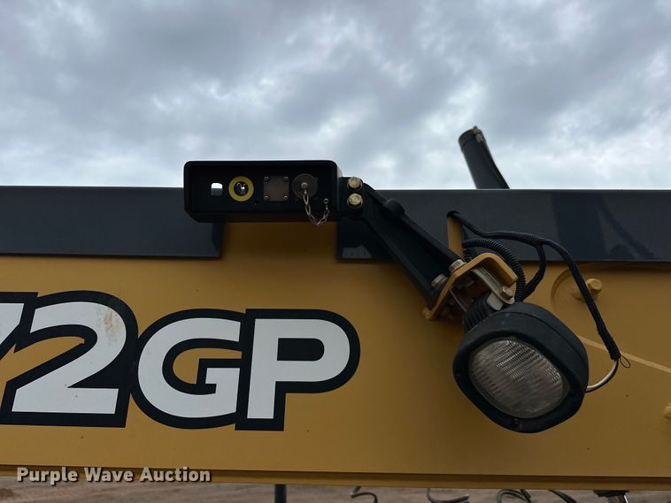 image for item DW5032 2013 John Deere 772GP motor grader