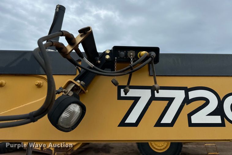 image for item DW5032 2013 John Deere 772GP motor grader