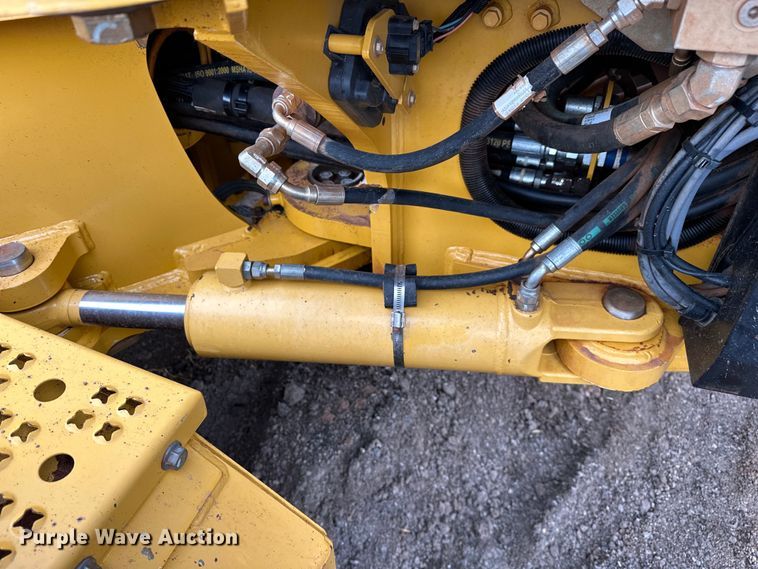 image for item DW5032 2013 John Deere 772GP motor grader