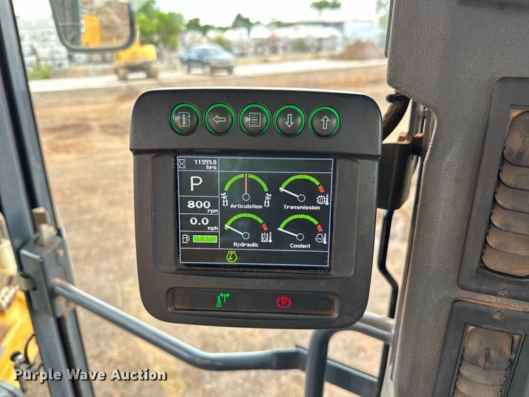 image for item DW5032 2013 John Deere 772GP motor grader