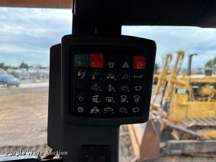 image for item DW5032 2013 John Deere 772GP motor grader