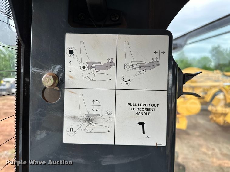 image for item DW5032 2013 John Deere 772GP motor grader