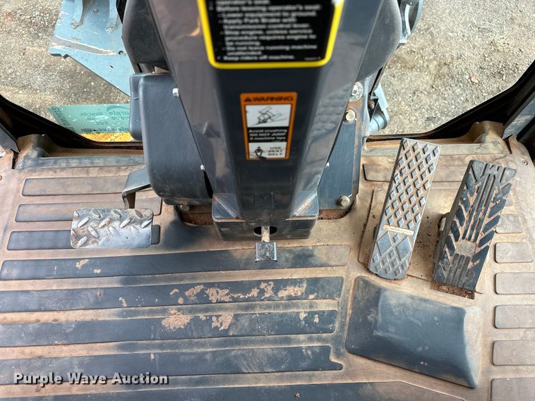 image for item DW5032 2013 John Deere 772GP motor grader