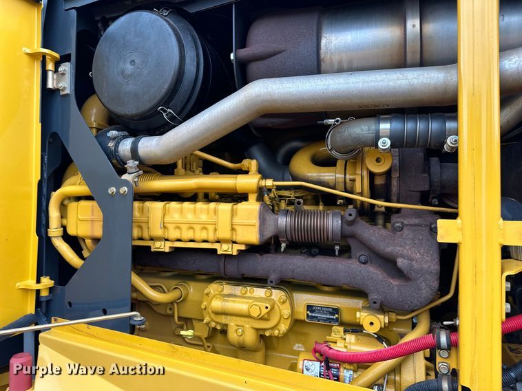 image for item DW5032 2013 John Deere 772GP motor grader